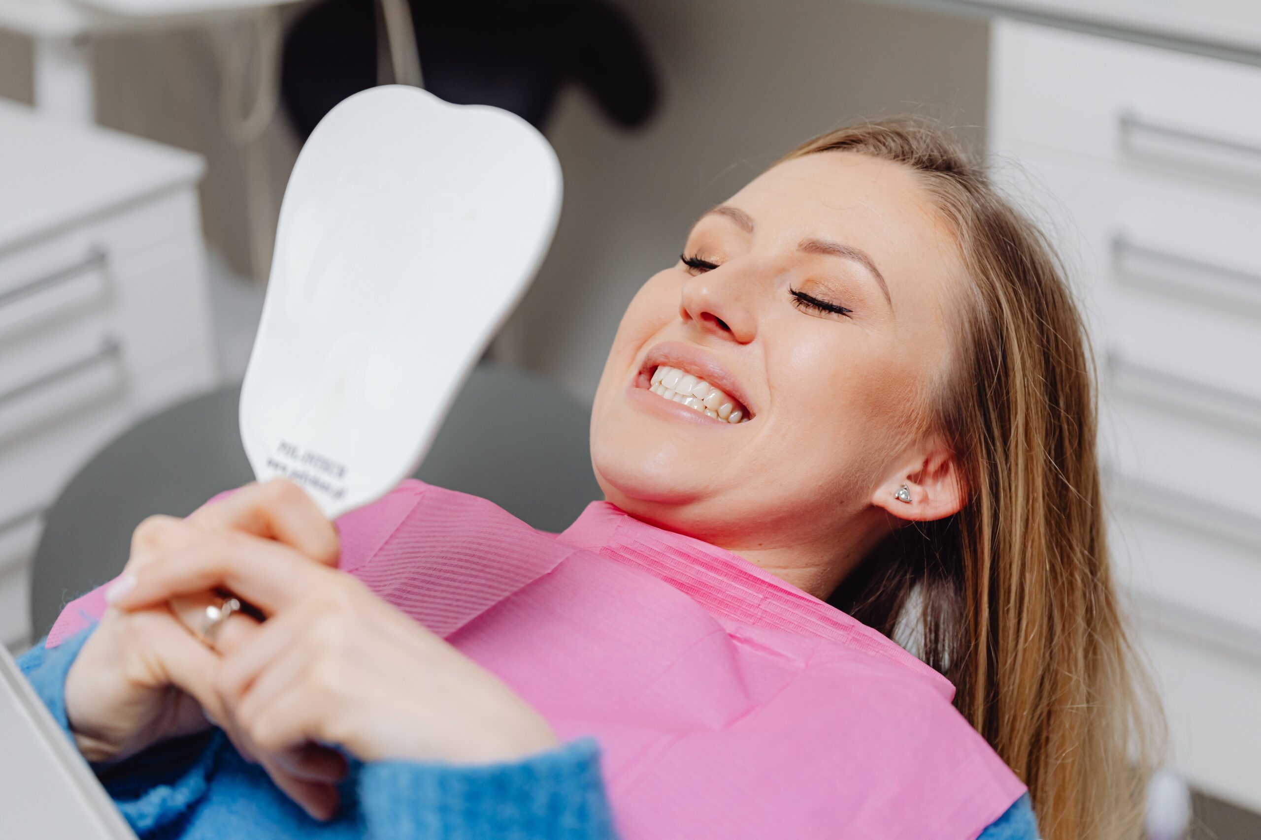 Dental Implant Recovery Timeline: What Happens After Surgery, Day by Day